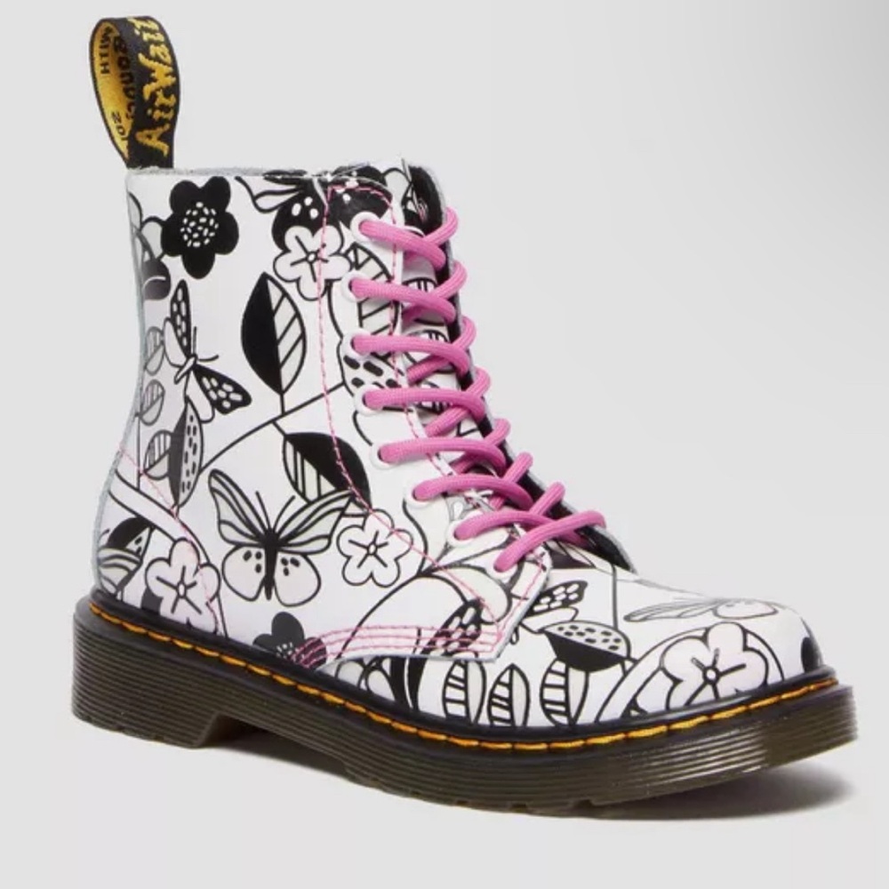 Dr Martens kids size 4 US M butterfly floral- meadow print